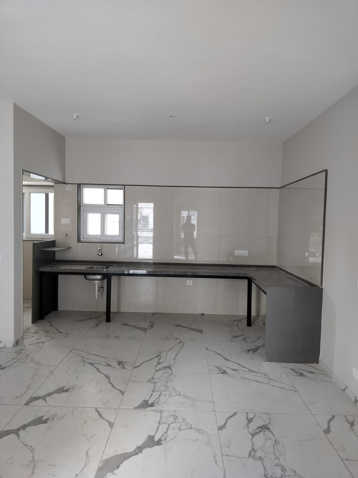 Brand new 3BHK for sell in Baner pashan link road