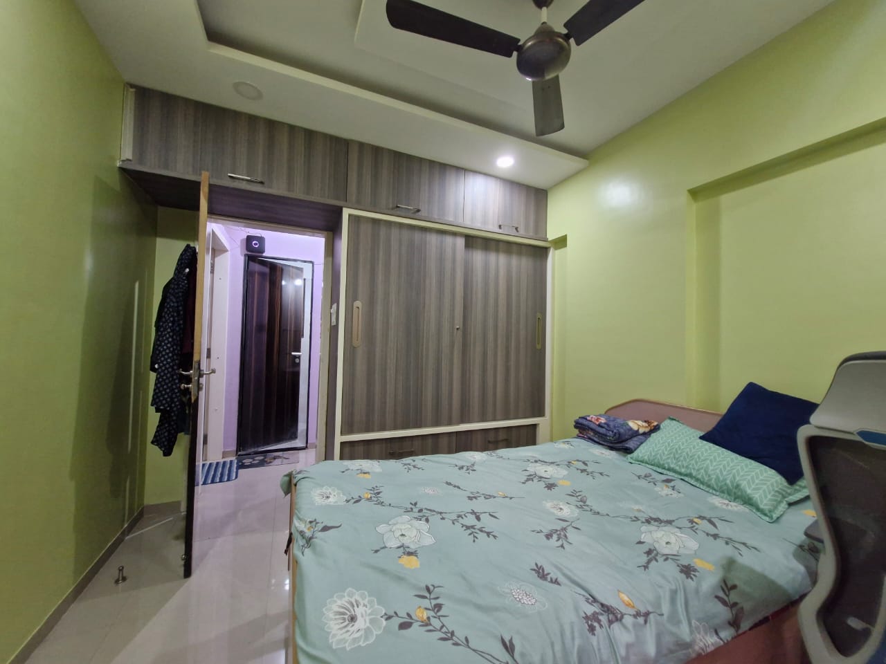 Semi furnished 2 BHK for rent in Balewadi