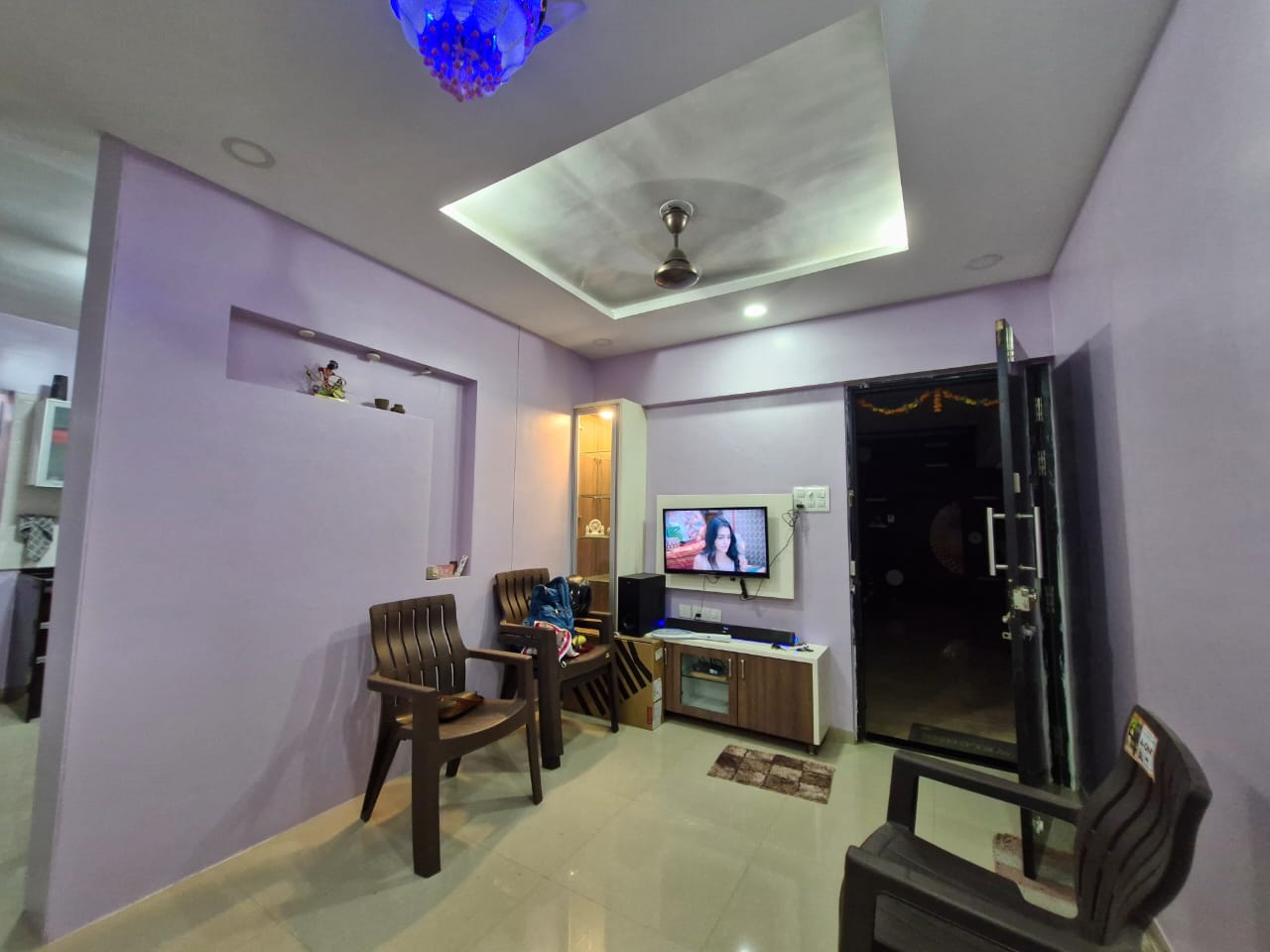 Semi furnished 2 BHK for rent in Balewadi