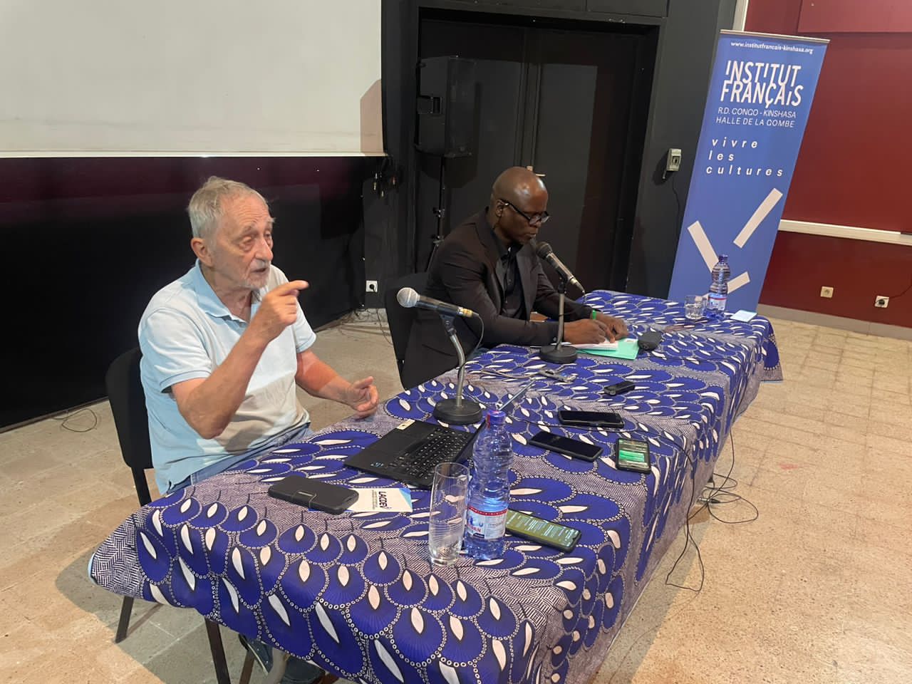 Kinshasa : Les criminologues et apprenants en criminologies outillés par Jean Pierre Olivier de Sardan sur la rigueur du qualitatif