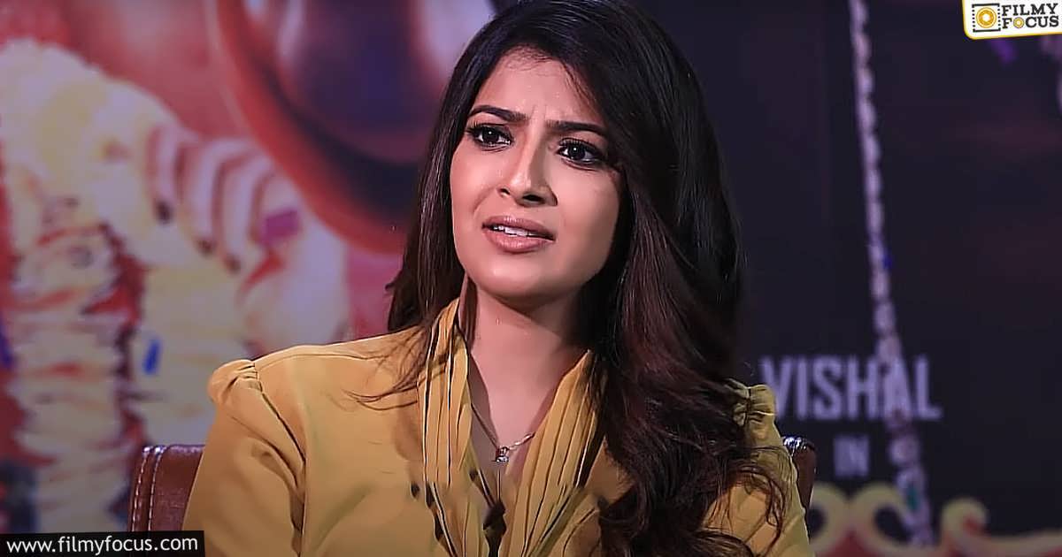 Varalaxmi Sarathkumar opens up about her first movie offer (1)