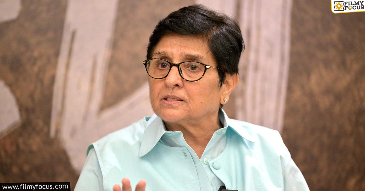 Kiran Bedi counter to Chiranjeevi