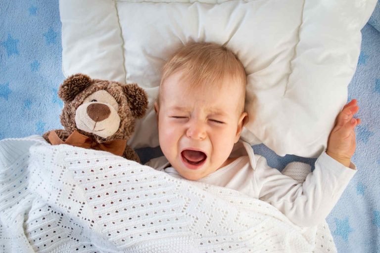 Head Banging in Babies - Is it Normal and How To Deal With It?