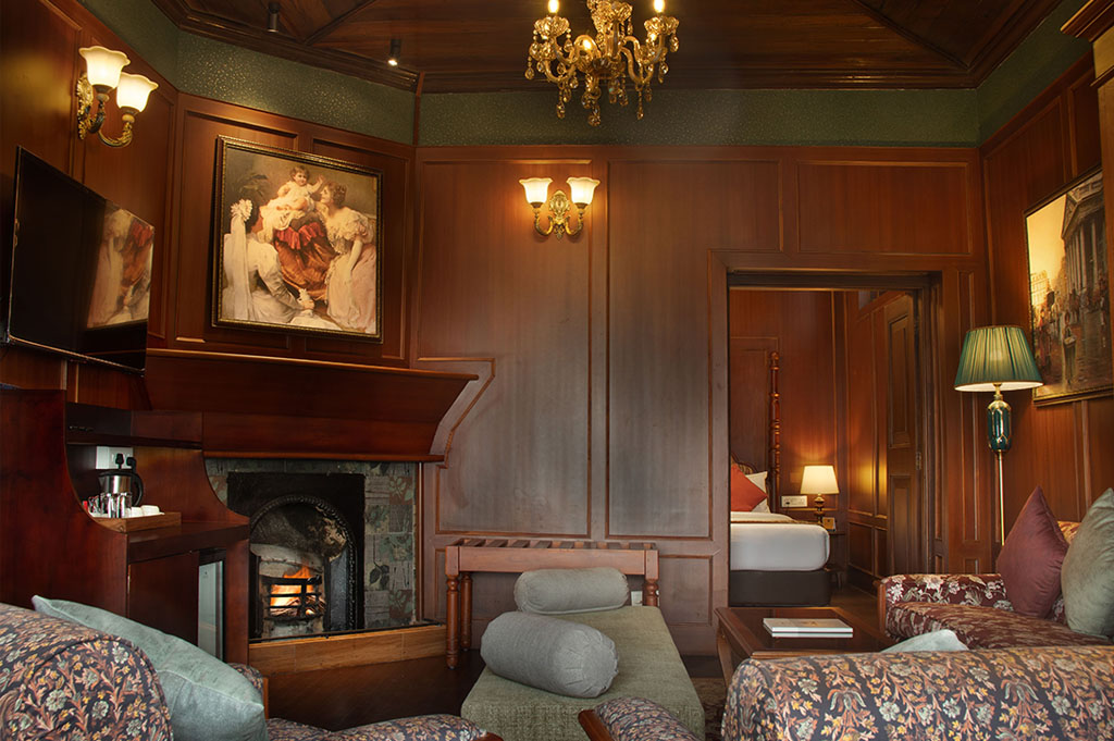 BRITISH ROOM thumb