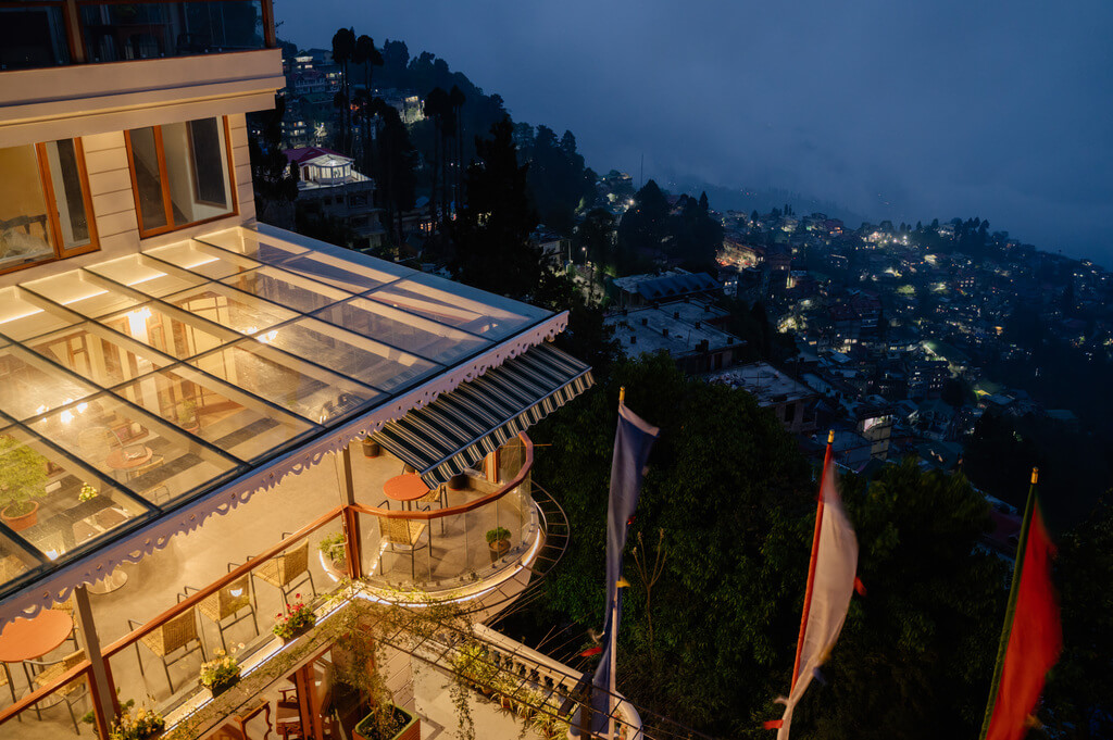 Udaan Dekeling Resort thumb