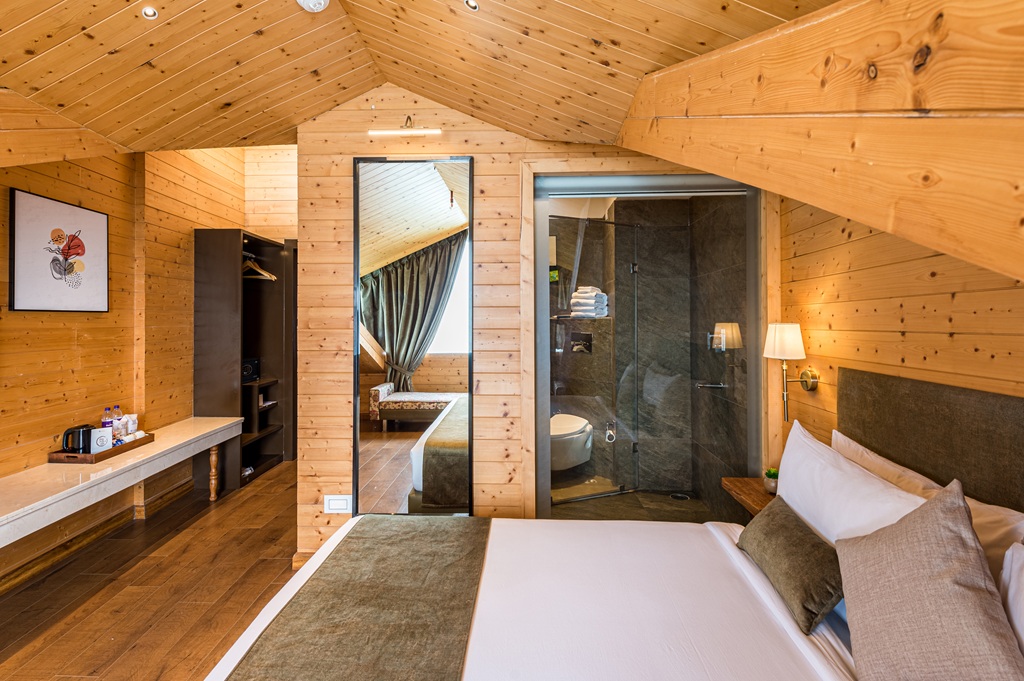 ATTIC KANCHENJUNGA VIEW ROOMS thumb