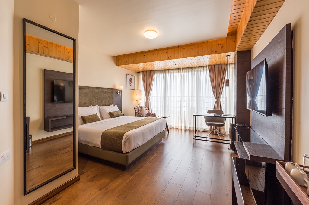 PREMIUM VALLEY VIEW ROOM WITH BALCONY thumb