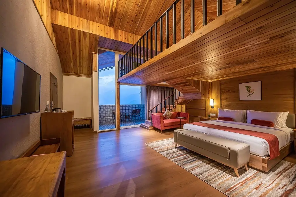 DUPLEX VIEW ROOMS WITH BALCONY thumb