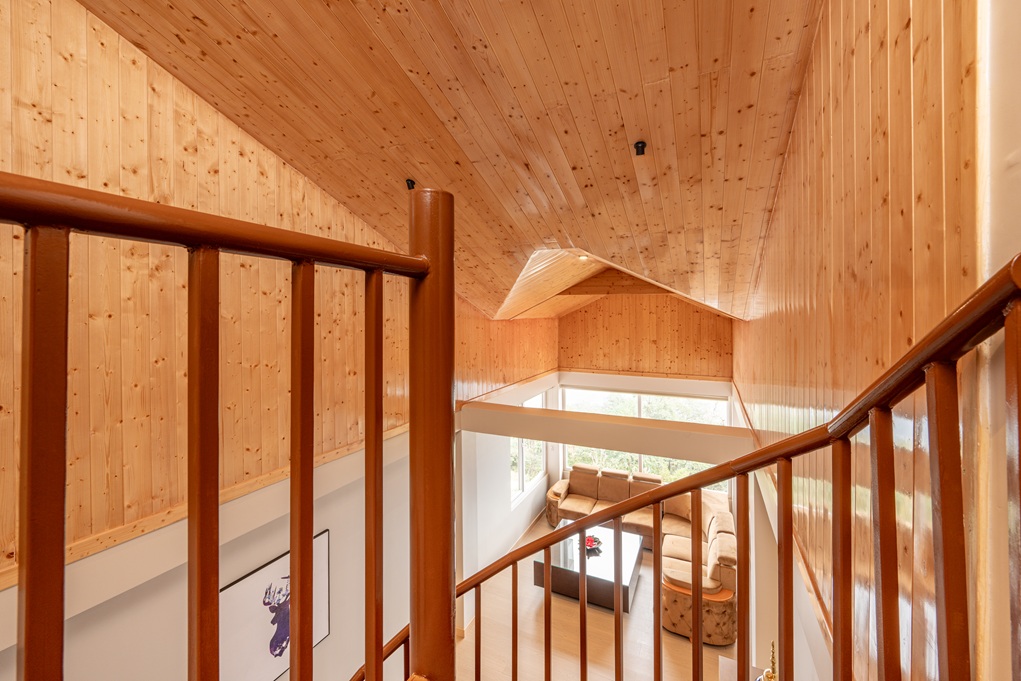FAMILY DUPLEX ROOM WITH BATHTUB thumb