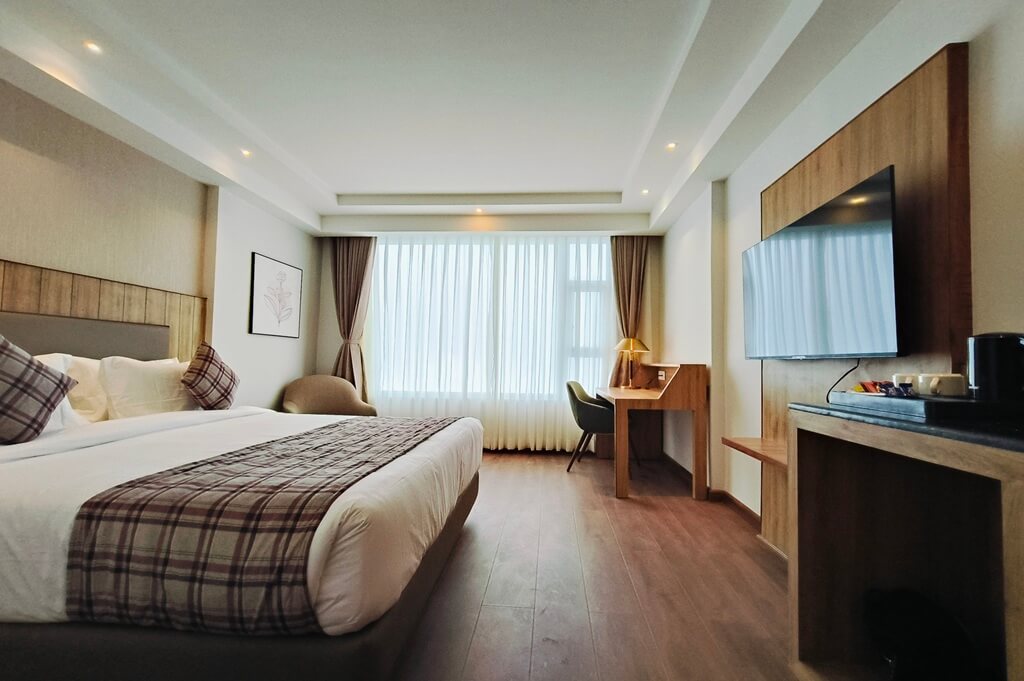 PREMIUM VIEW ROOM