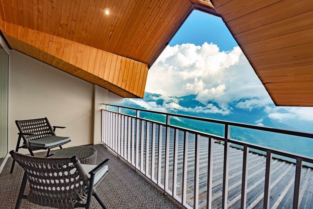 ATTIC VIEW ROOM WITH BALCONY