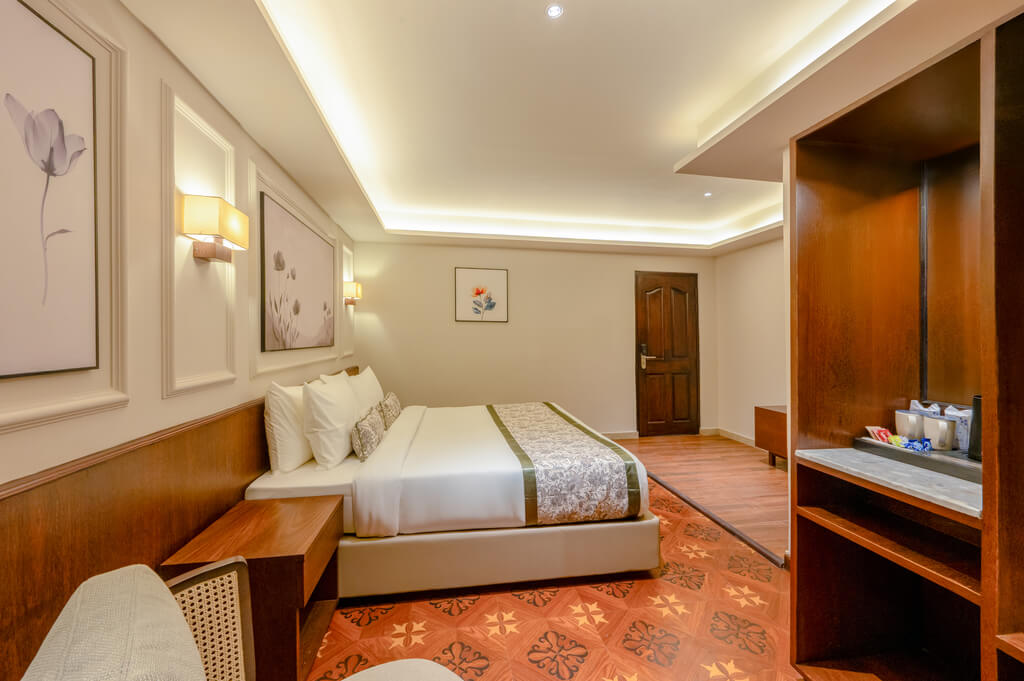  PREMIUM PARTIAL VIEW ROOM thumb
