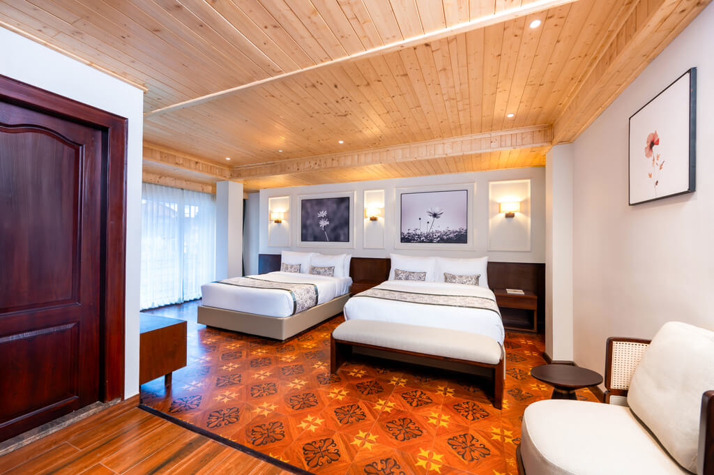 FAMILY PARTIAL VIEW ROOM thumb