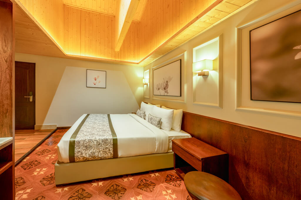  LUXURY PARTIAL VIEW ROOM thumb