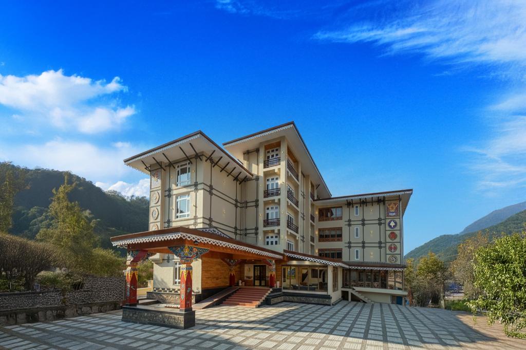 Udaan Metho Pelri Resort thumb