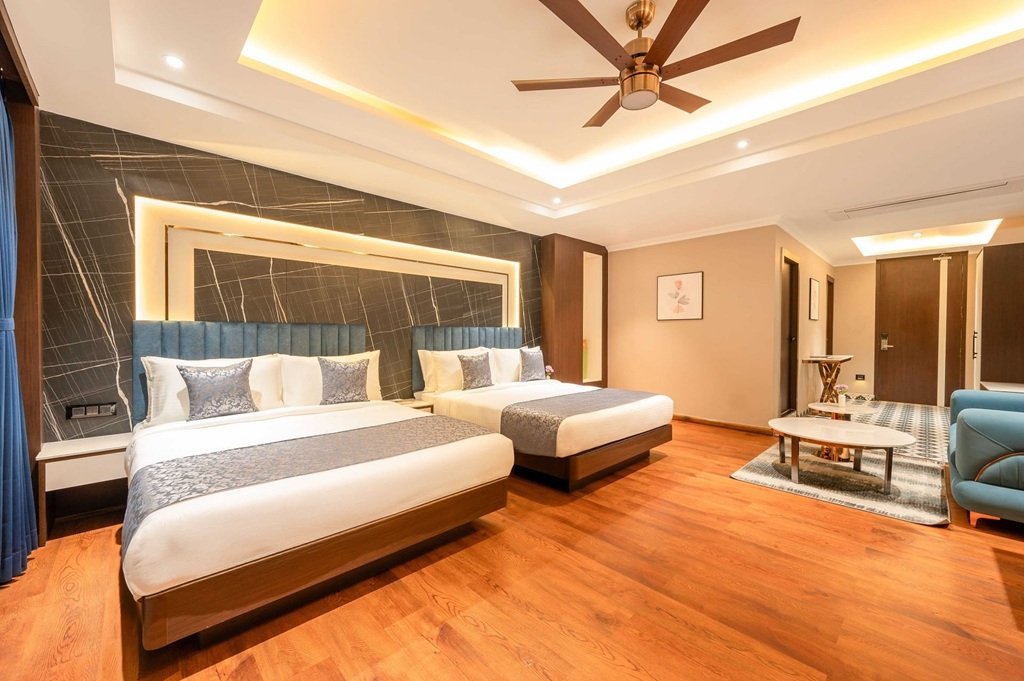 LUXURY FAMILY VIEW SUITE WITH BALCONY