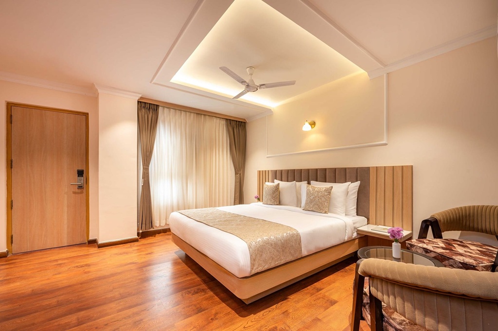DELUXE VIEW ROOM