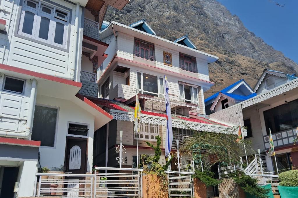 Udaan Tashi Gakhil Resort thumb