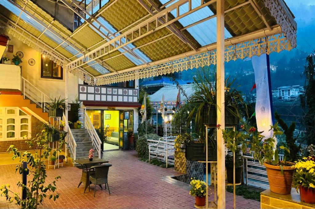 Udaan Tashi Gakhil Resort thumb