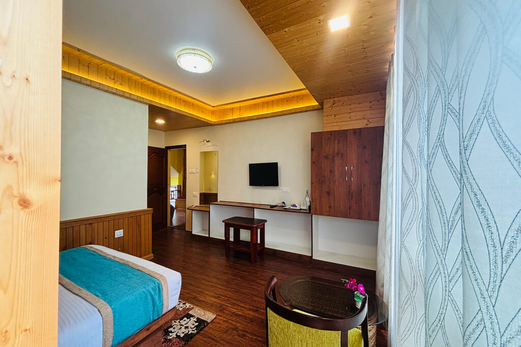 PREMIUM VIEW ROOM WITH BALCONY