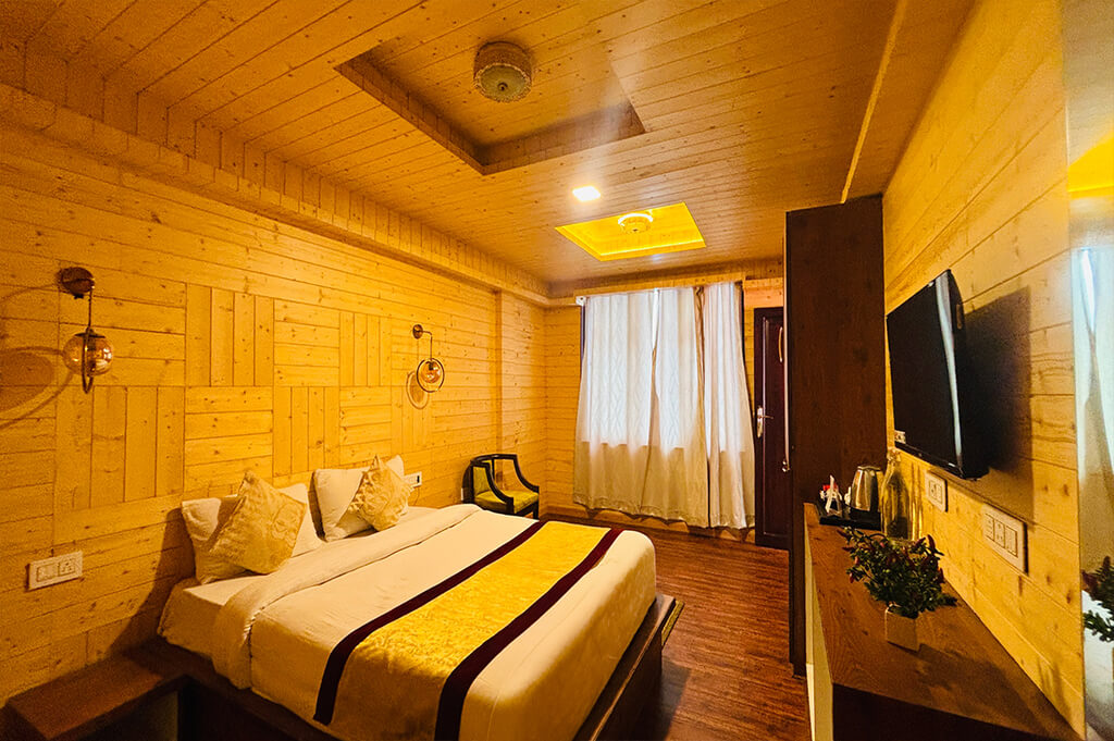 PREMIUM VIEW ROOM