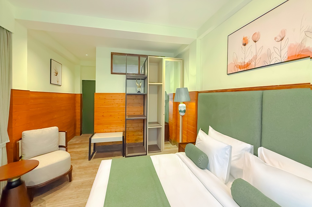 COTTAGE ROOM WITH BALCONY