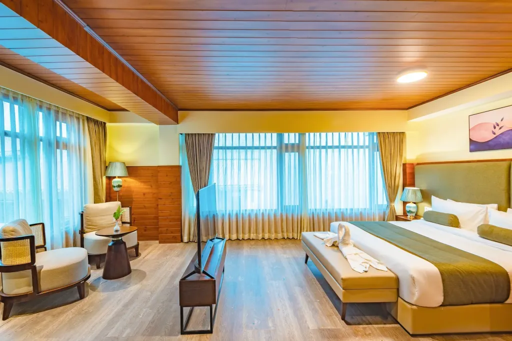HONEYMOON SUITE ROOM WITH BALCONY thumb