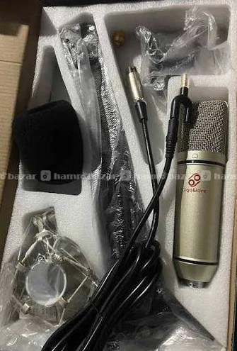 Podcast sound card and mic 3