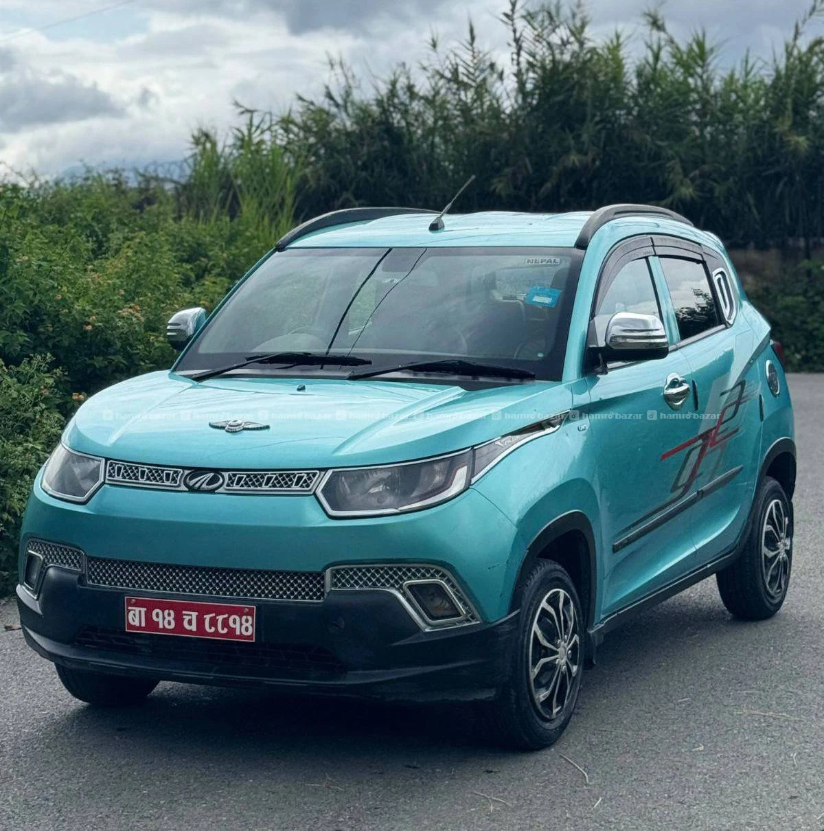 MAHENDRA KUV 100 MINI SUV JEEP