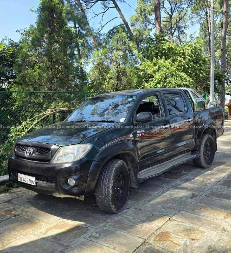 Hilux 2009 model
9818846575 or 9768397661 4