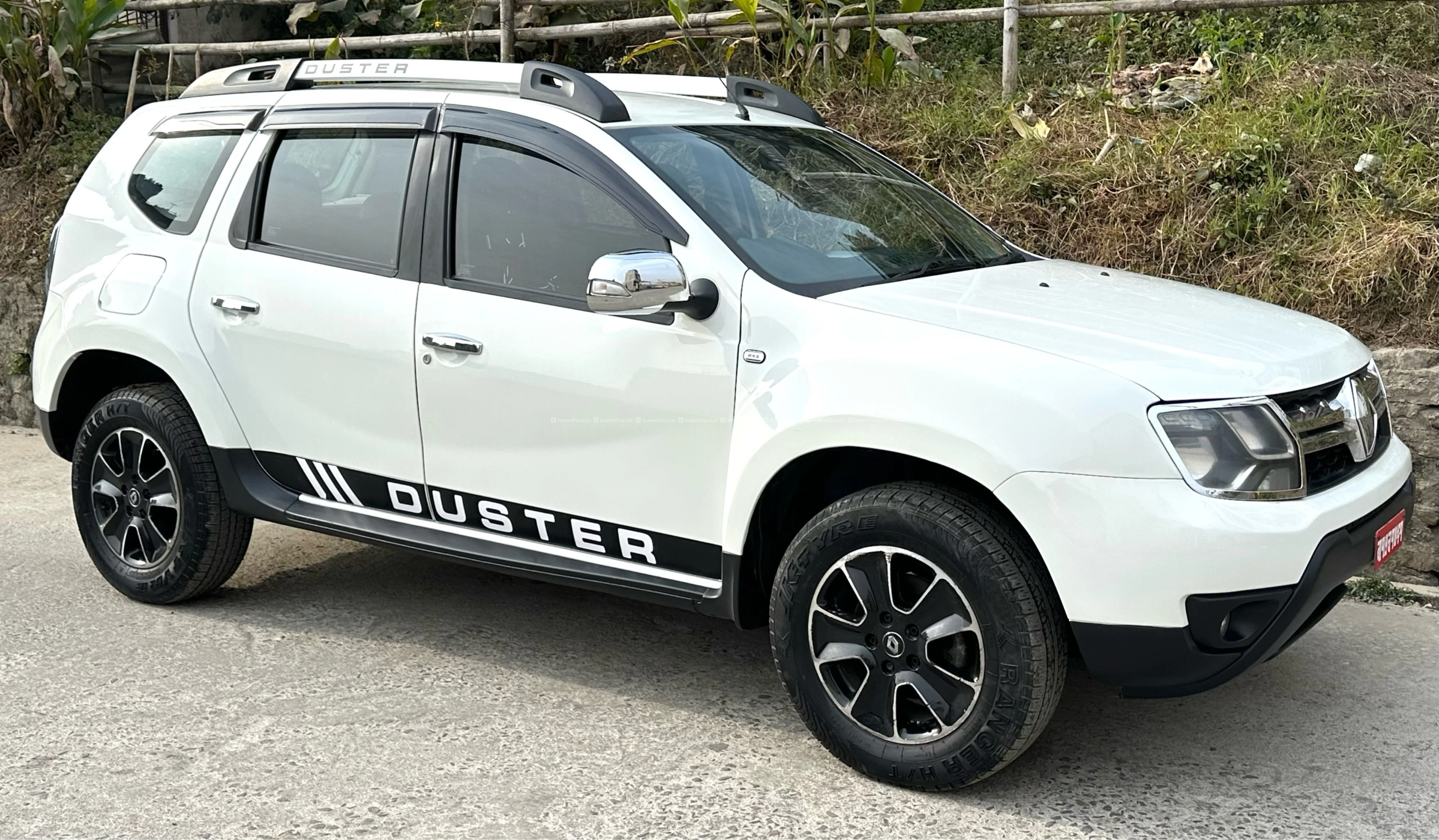 Renault Duster RXZ Auto 2016 model for sale 3