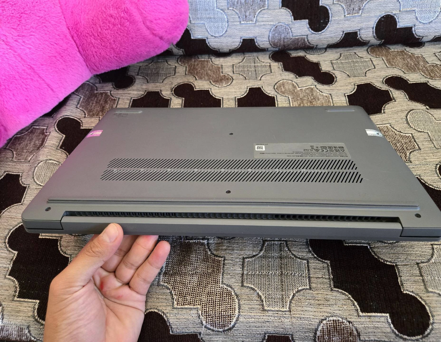 Lenovo Ideapad Slim 3i 8
