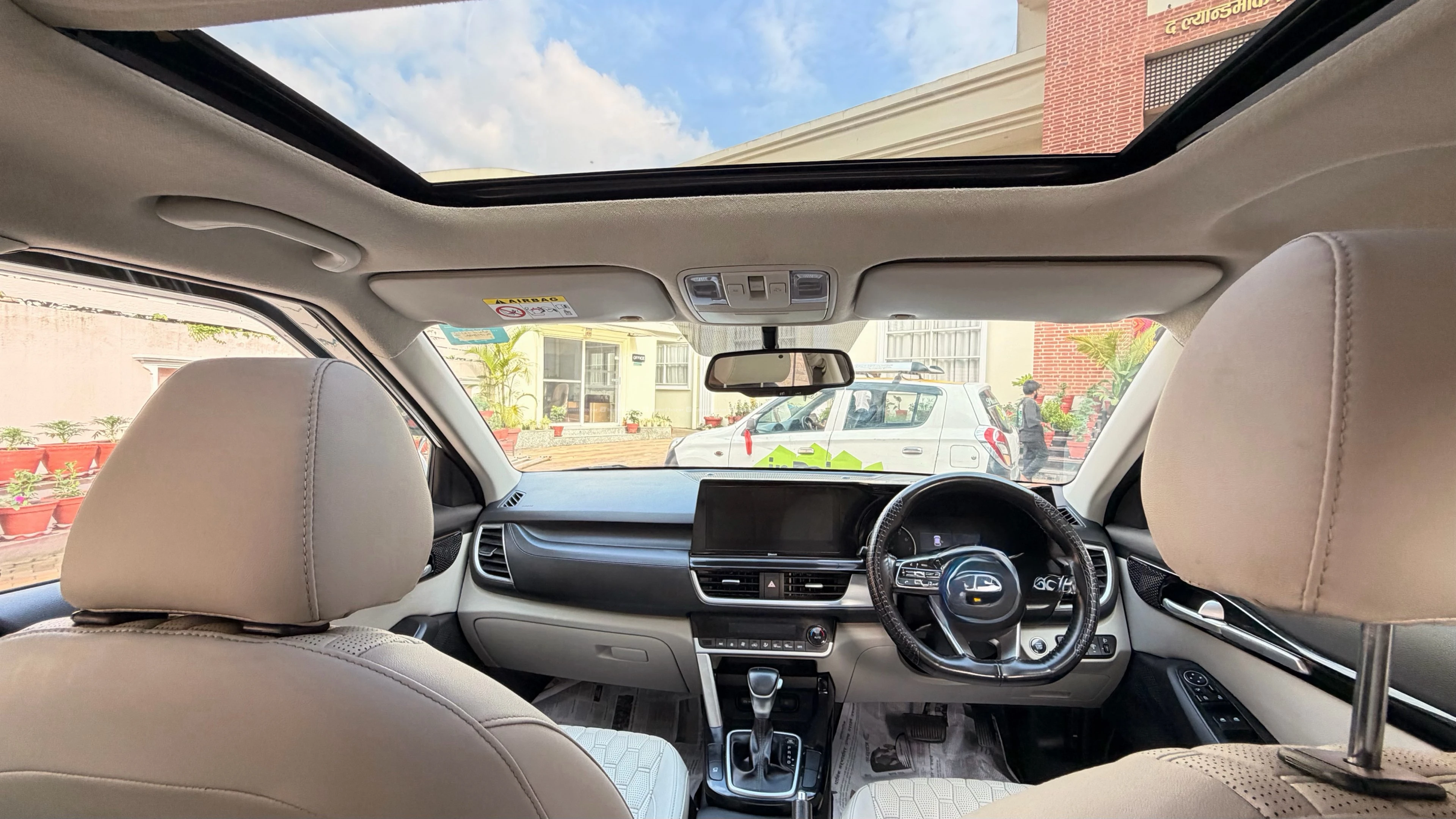 Kia seltos IVT Auto 2021 single hand km 40100 5