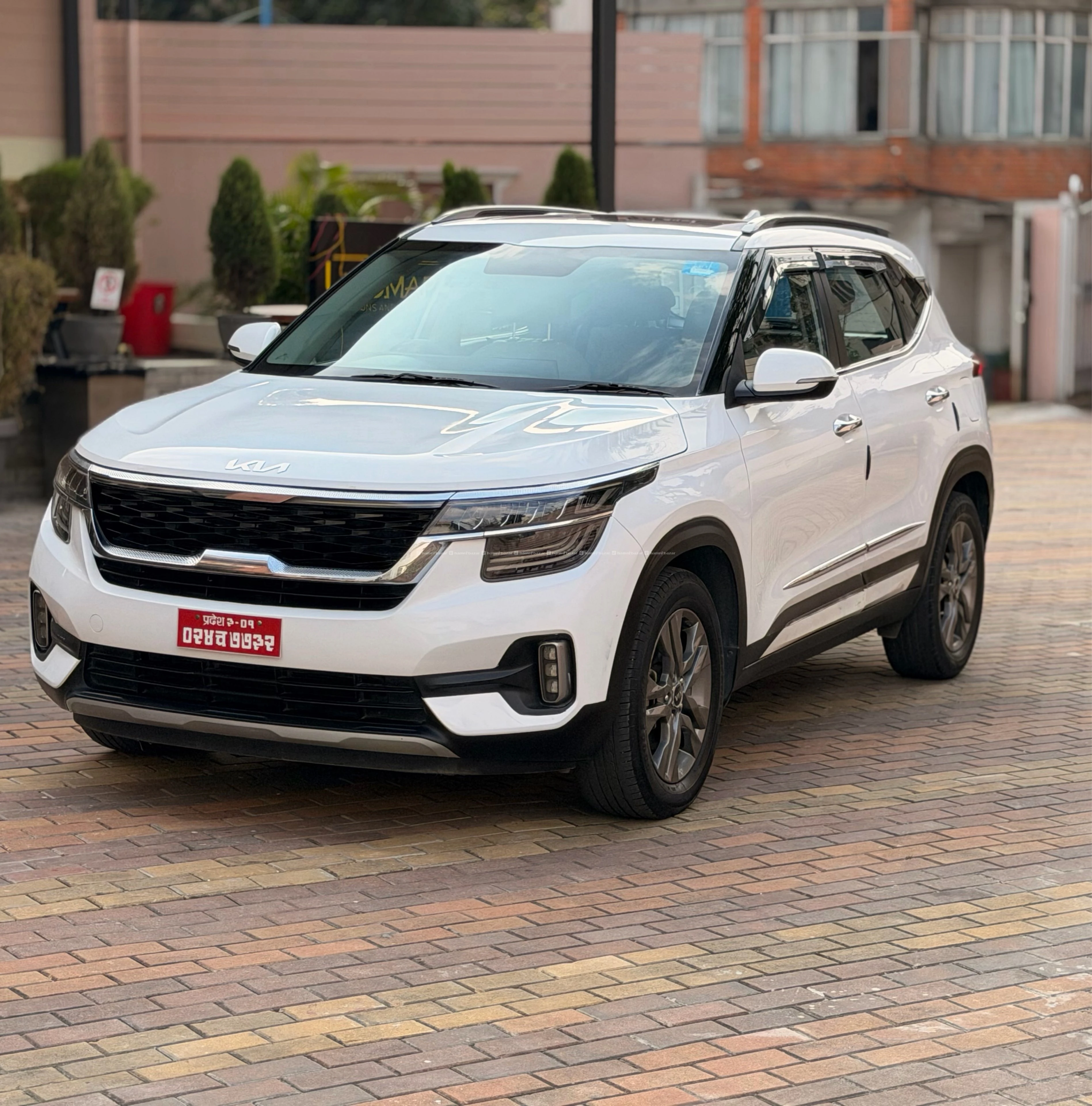 Kia seltos IVT Auto 2021 single hand km 40100 7