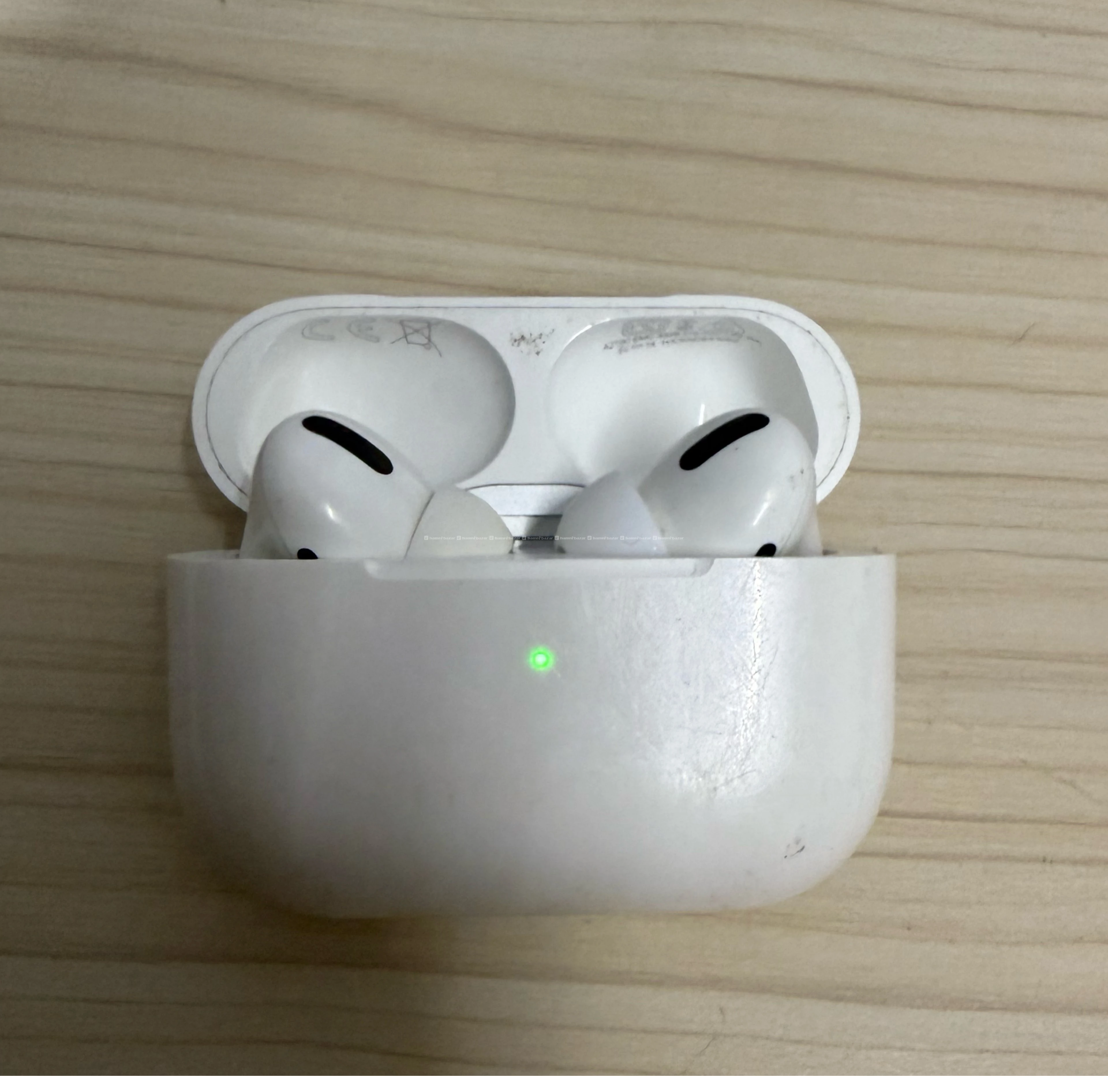 Original Airpods pro with lightning cable