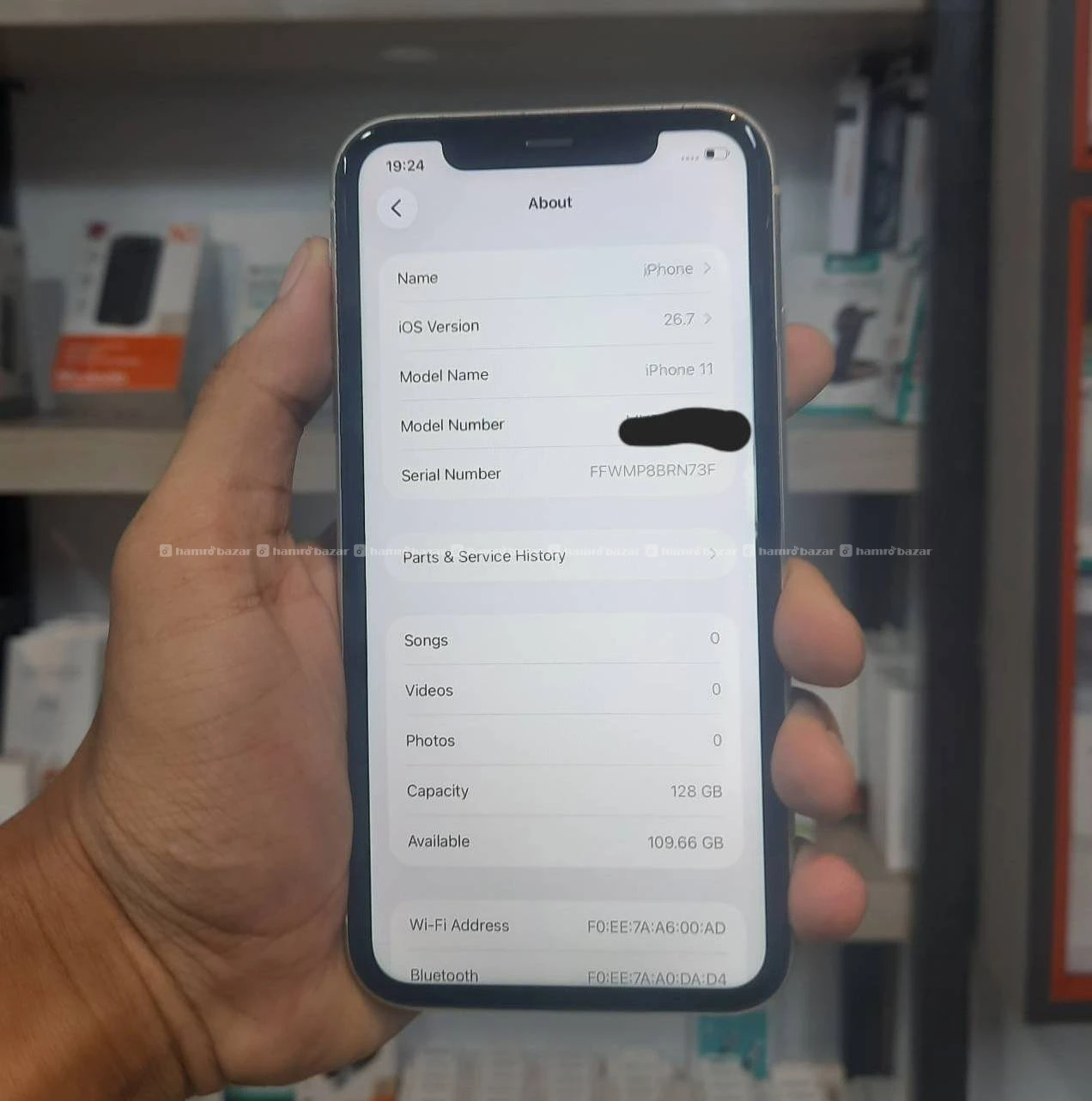 Iphone 11 128gb with box 3