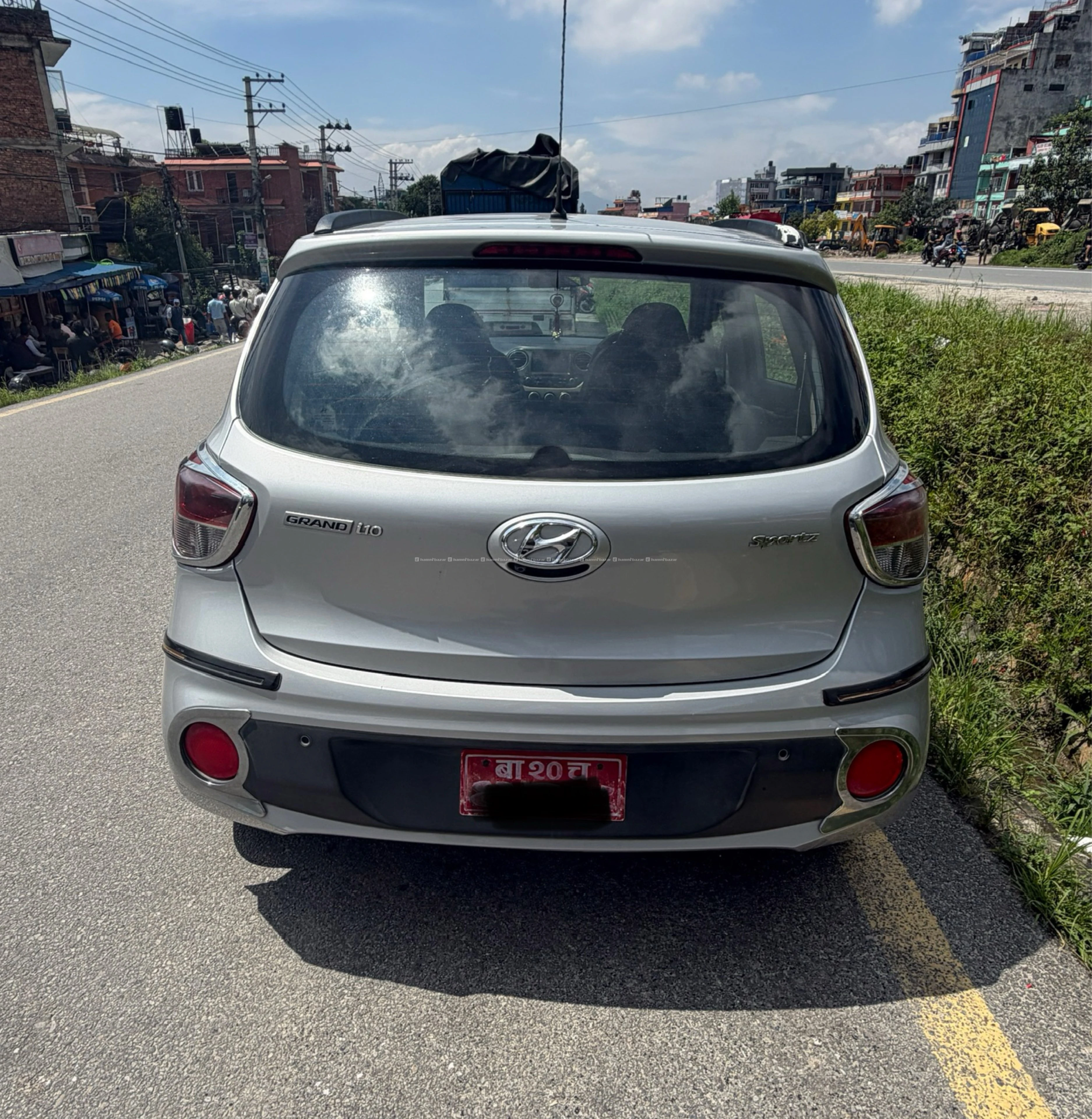 Hyundai Grand i10 Sportz 2018 Single hand 4