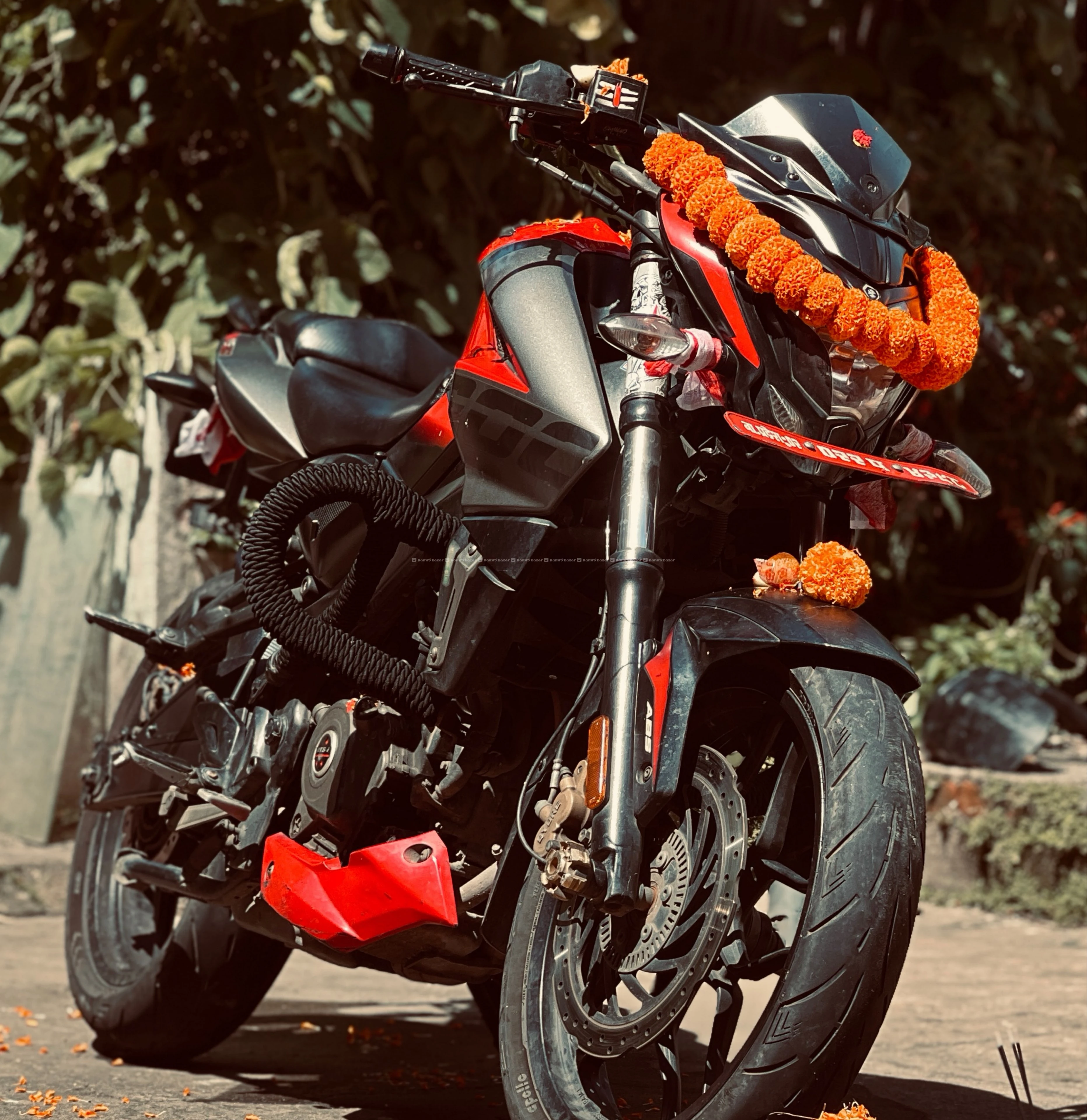Ns
 200