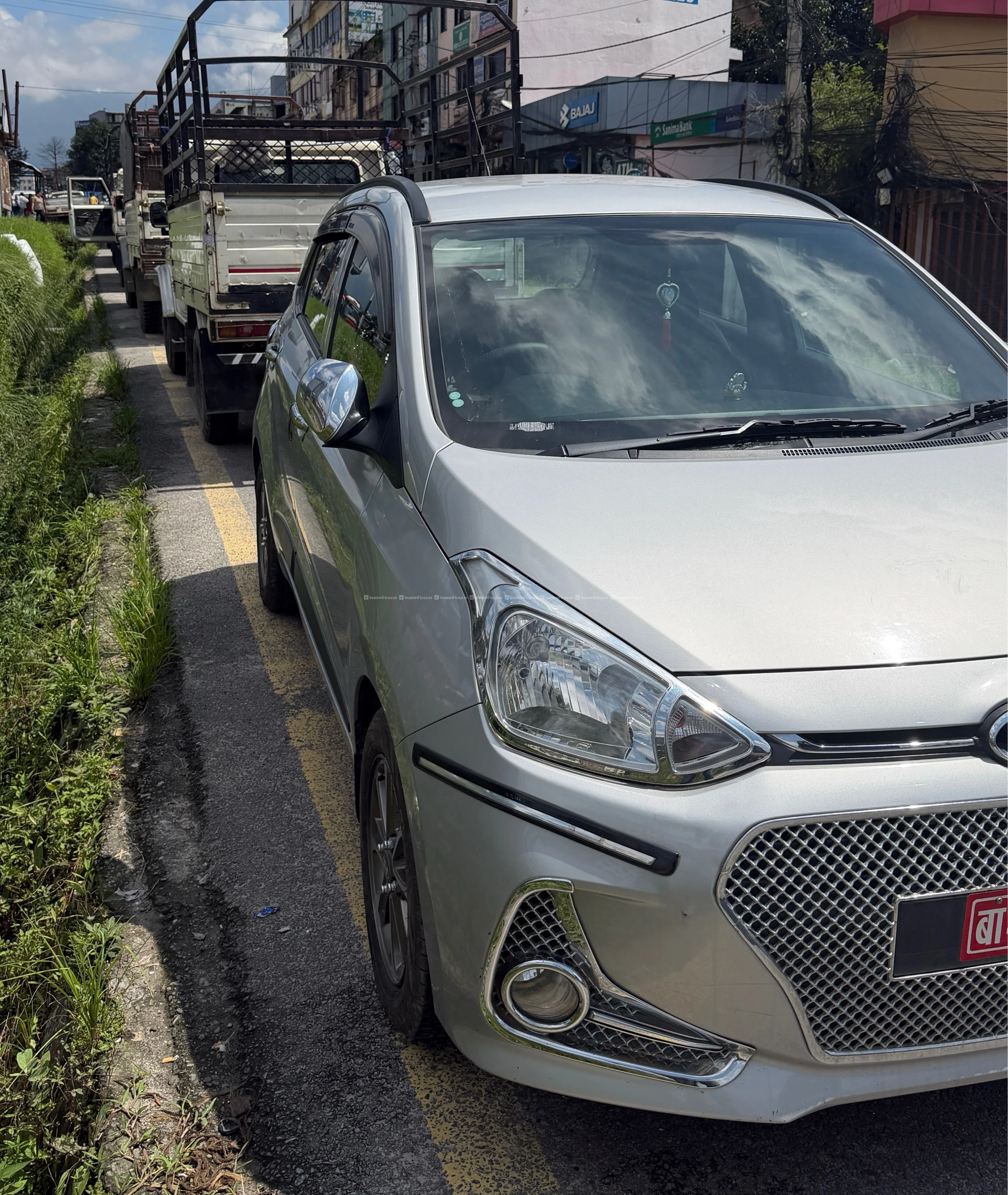 Hyundai Grand i10 Sportz 2018 Single hand 2