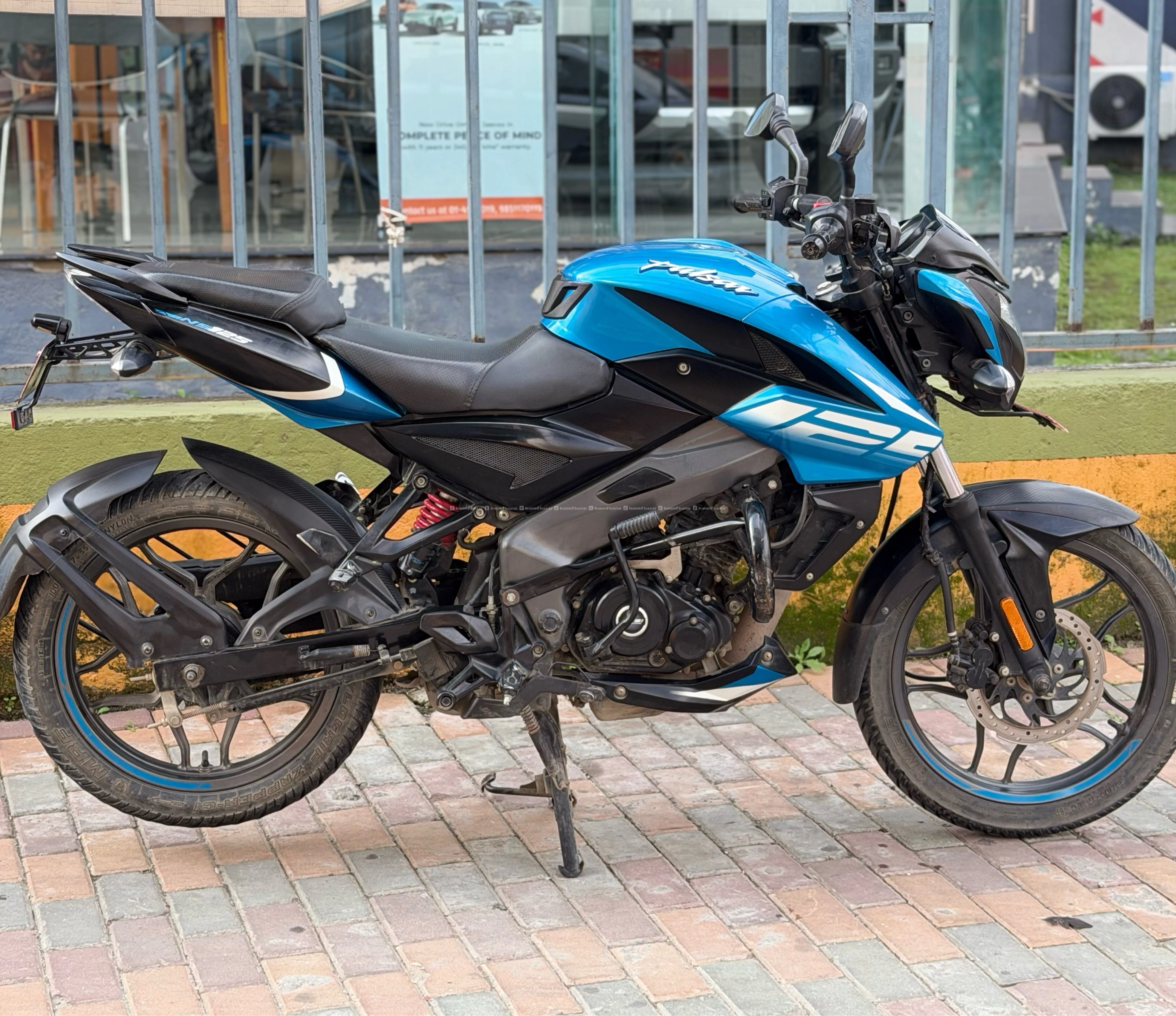 Single hand bajaj ns 125 on urgent sale