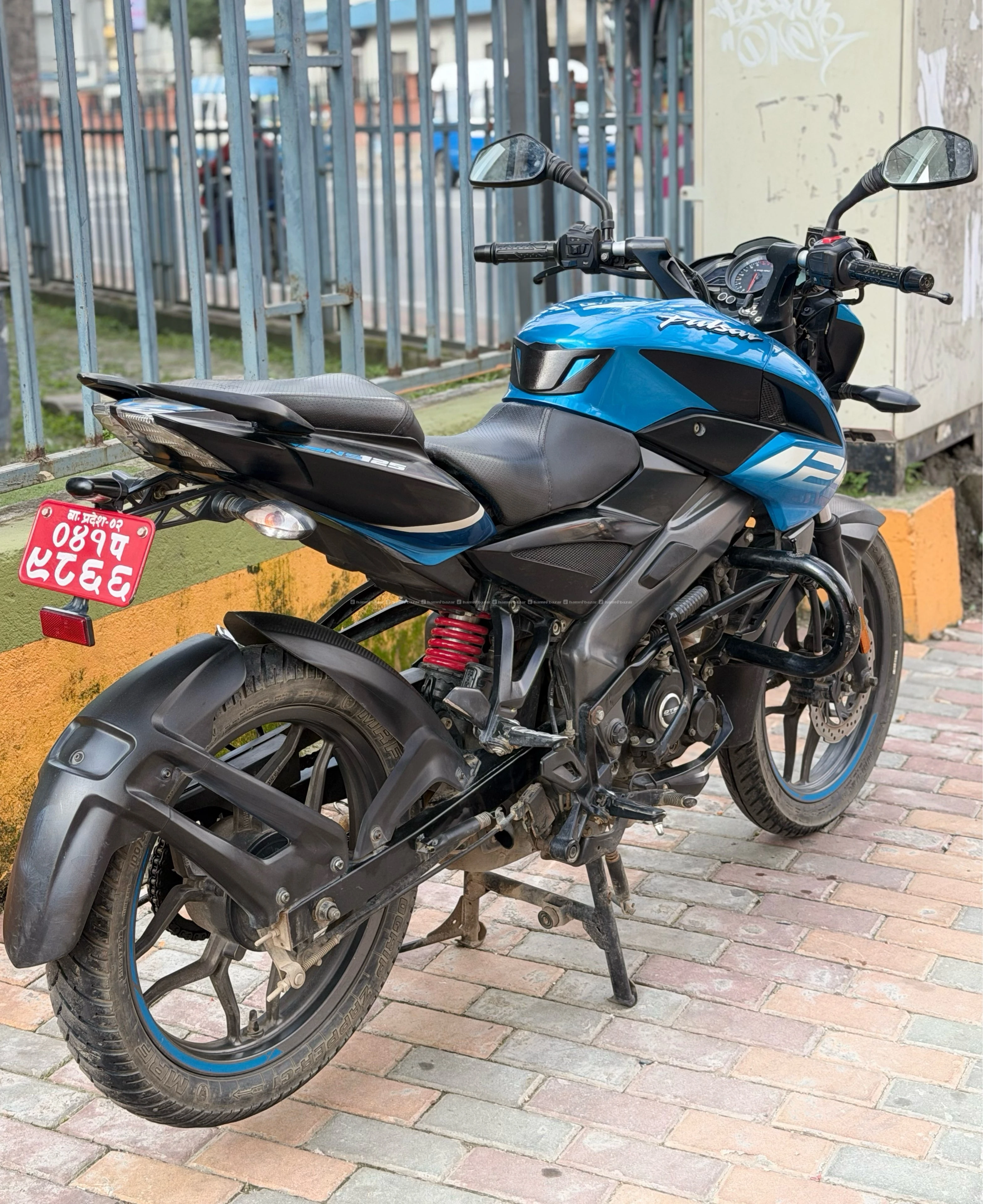 Single hand bajaj ns 125 on urgent sale 3