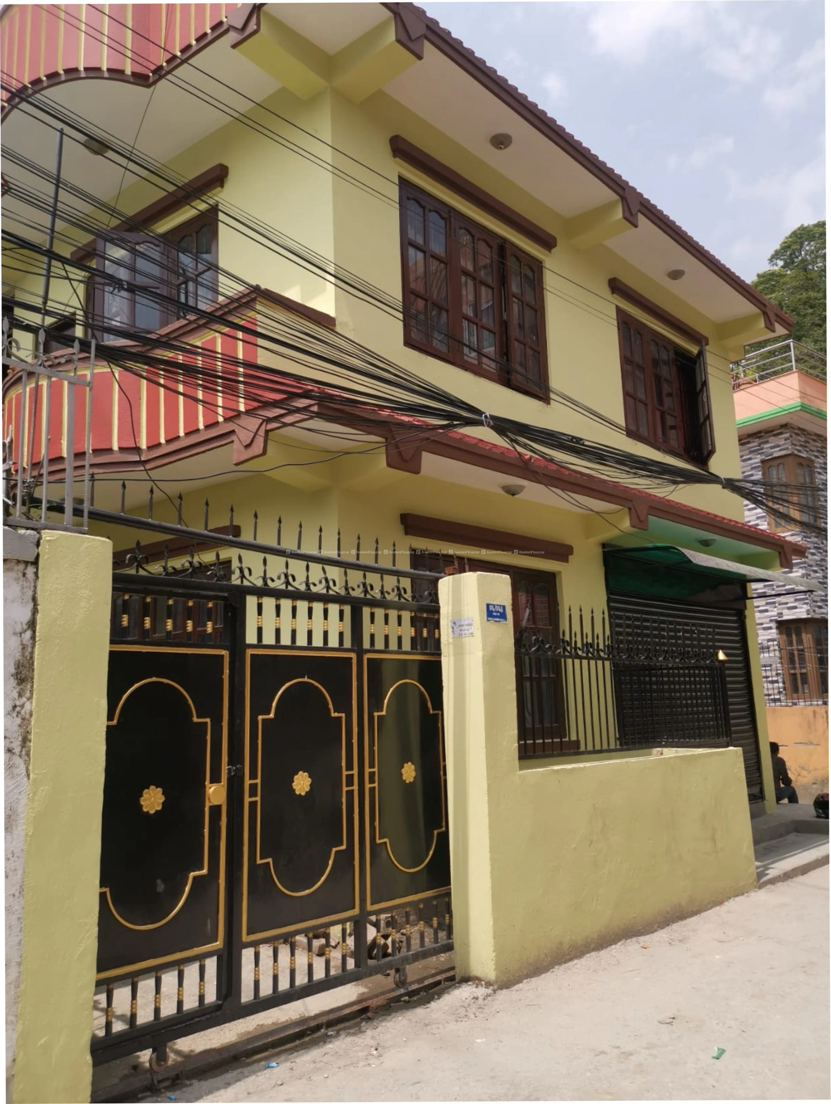 House for sale in makalbari