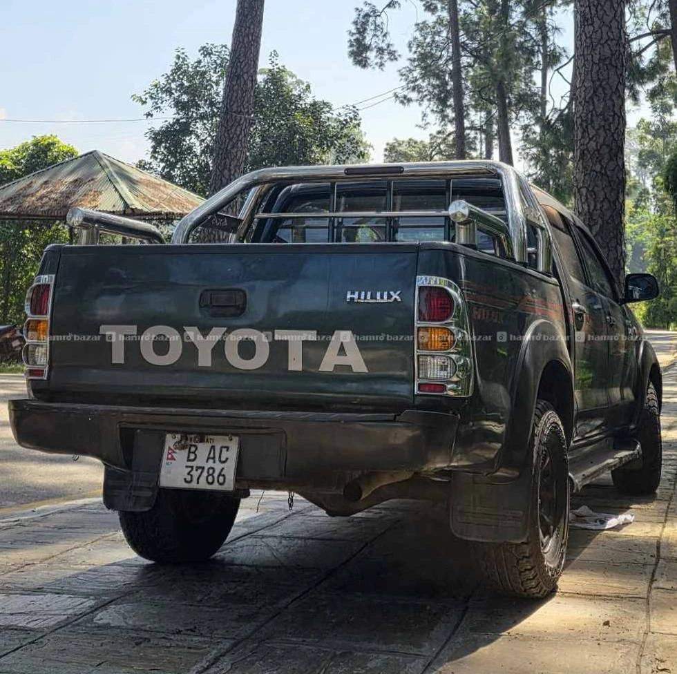 HILUX 2009 MODEL 4