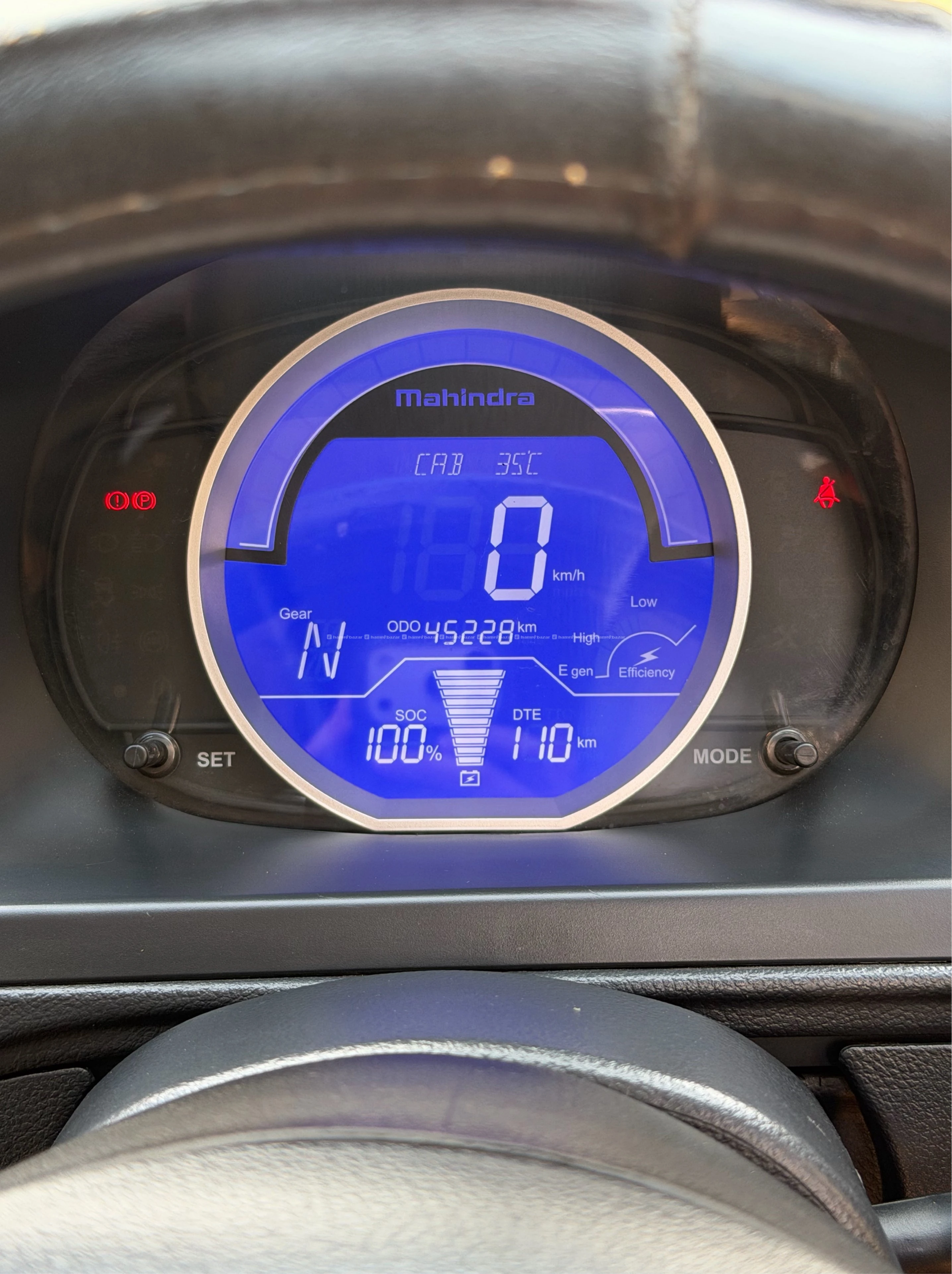 Mahindra e2o Plus p4 2020 4