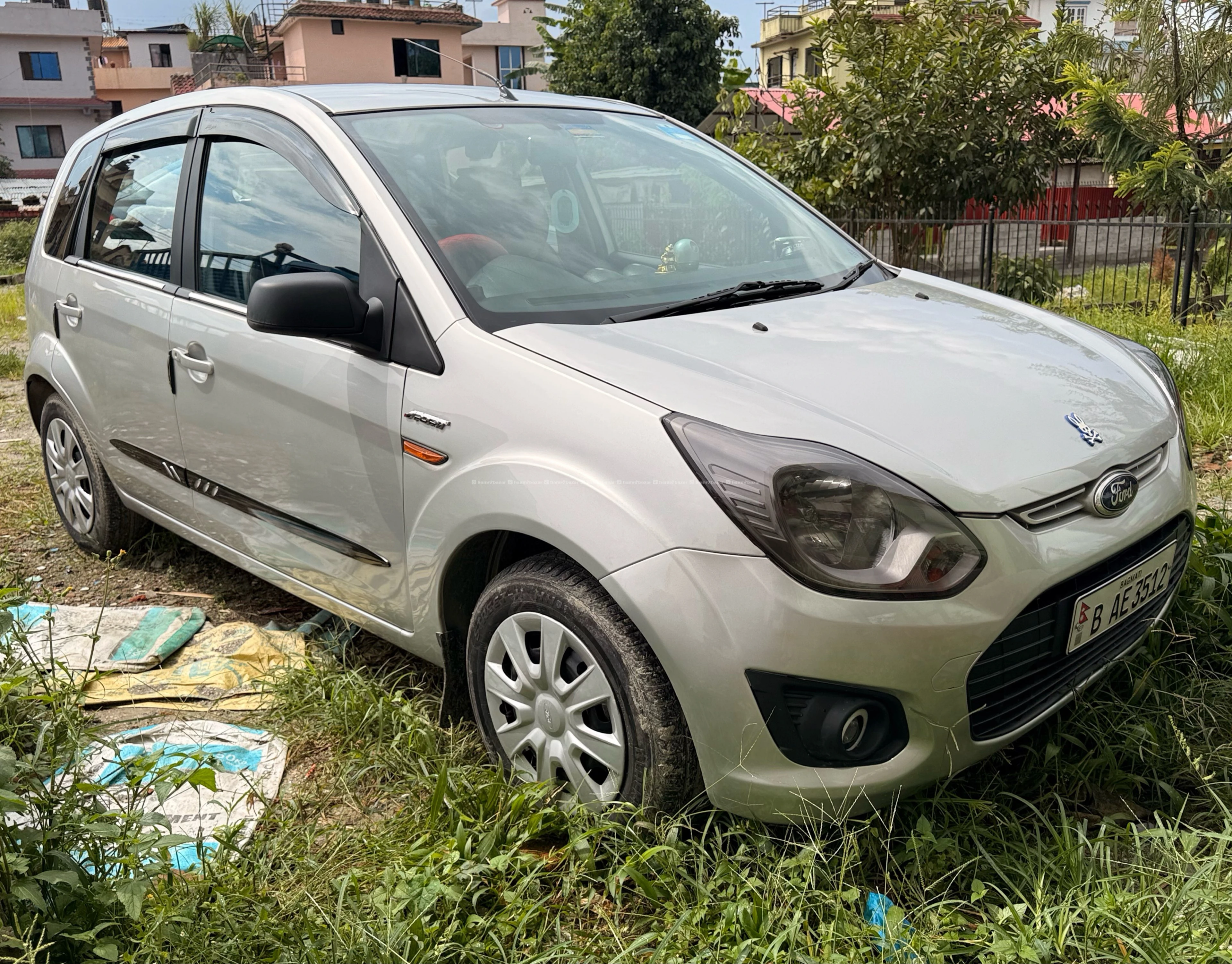 FORD FIGO 2014 MODEL FRESH LIKE NEW CONDITION 3