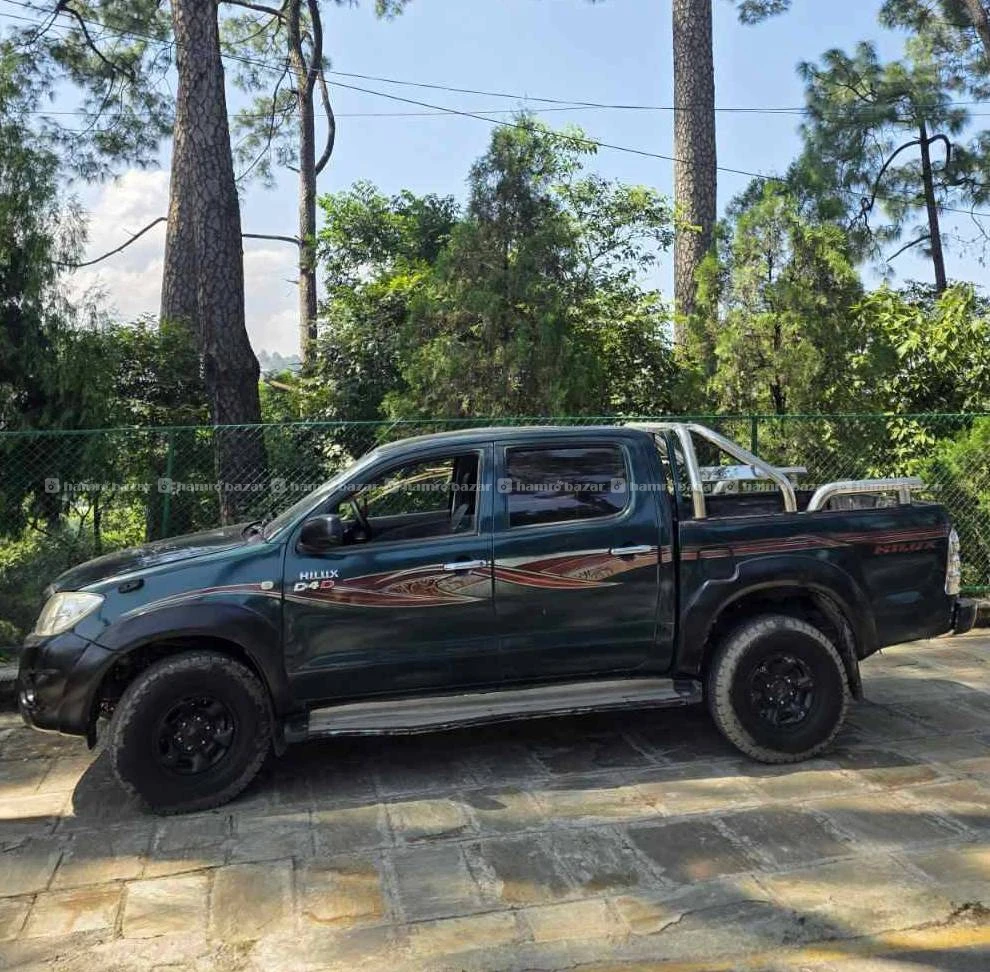 HILUX 2009 MODEL 3