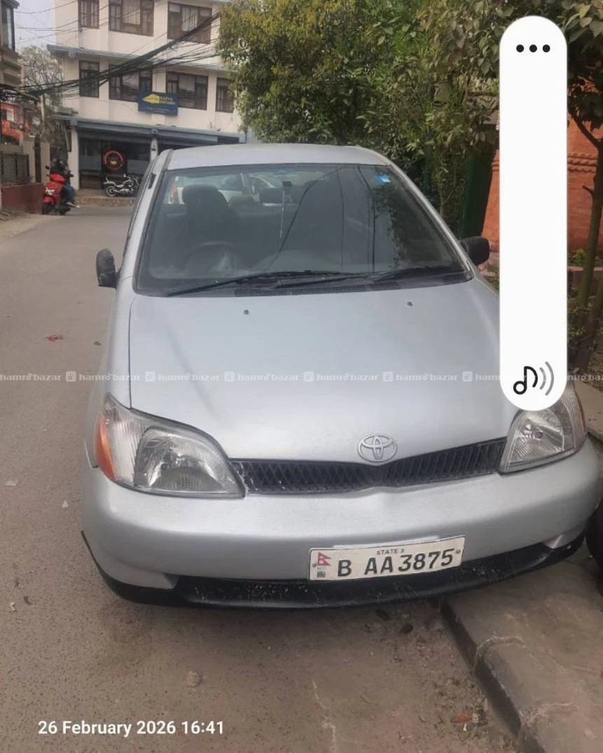 opel toyota car echo 2001 model . good condition