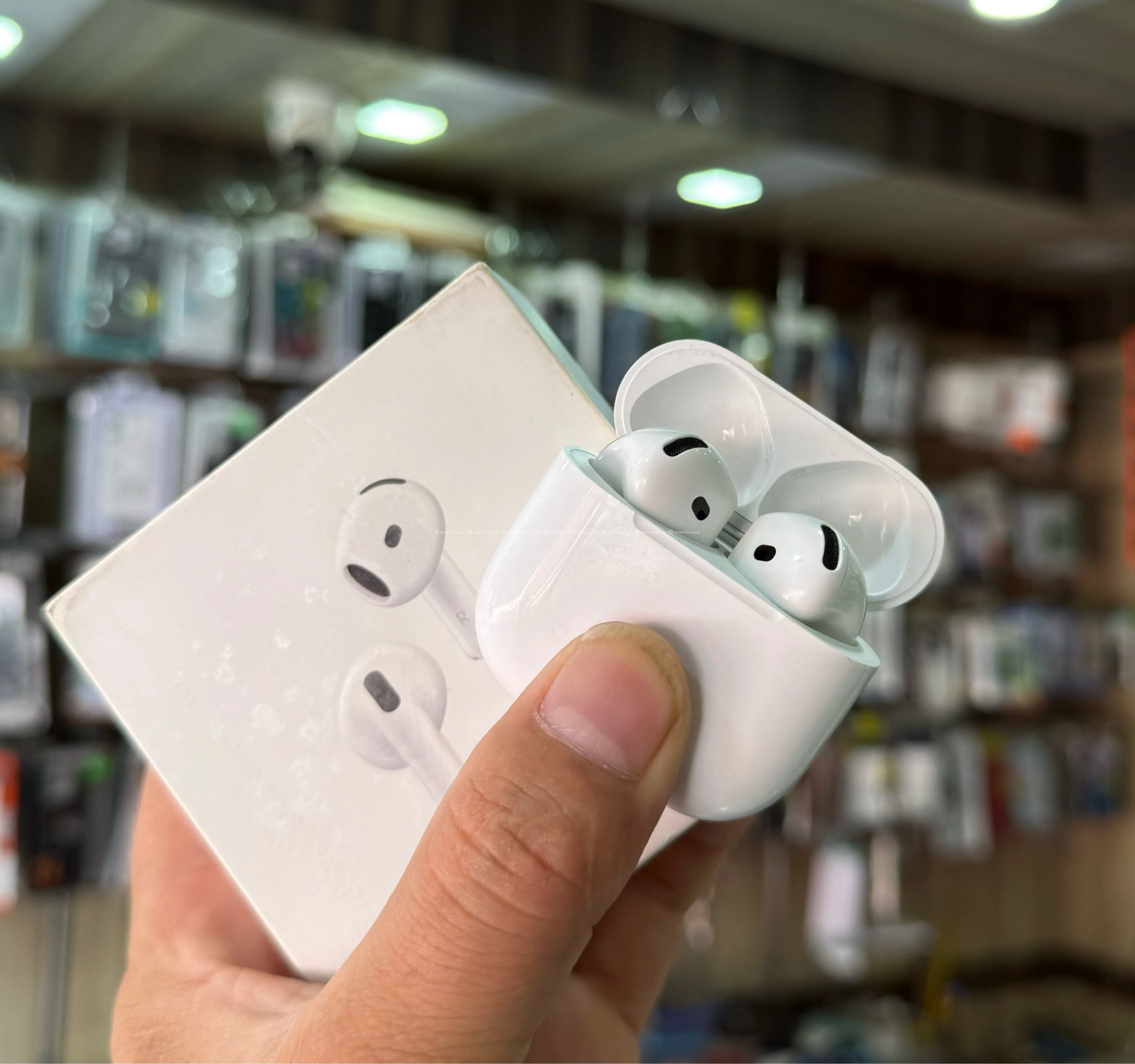 🕊️ AirPods 4 -ANC with box 2 months uesd only