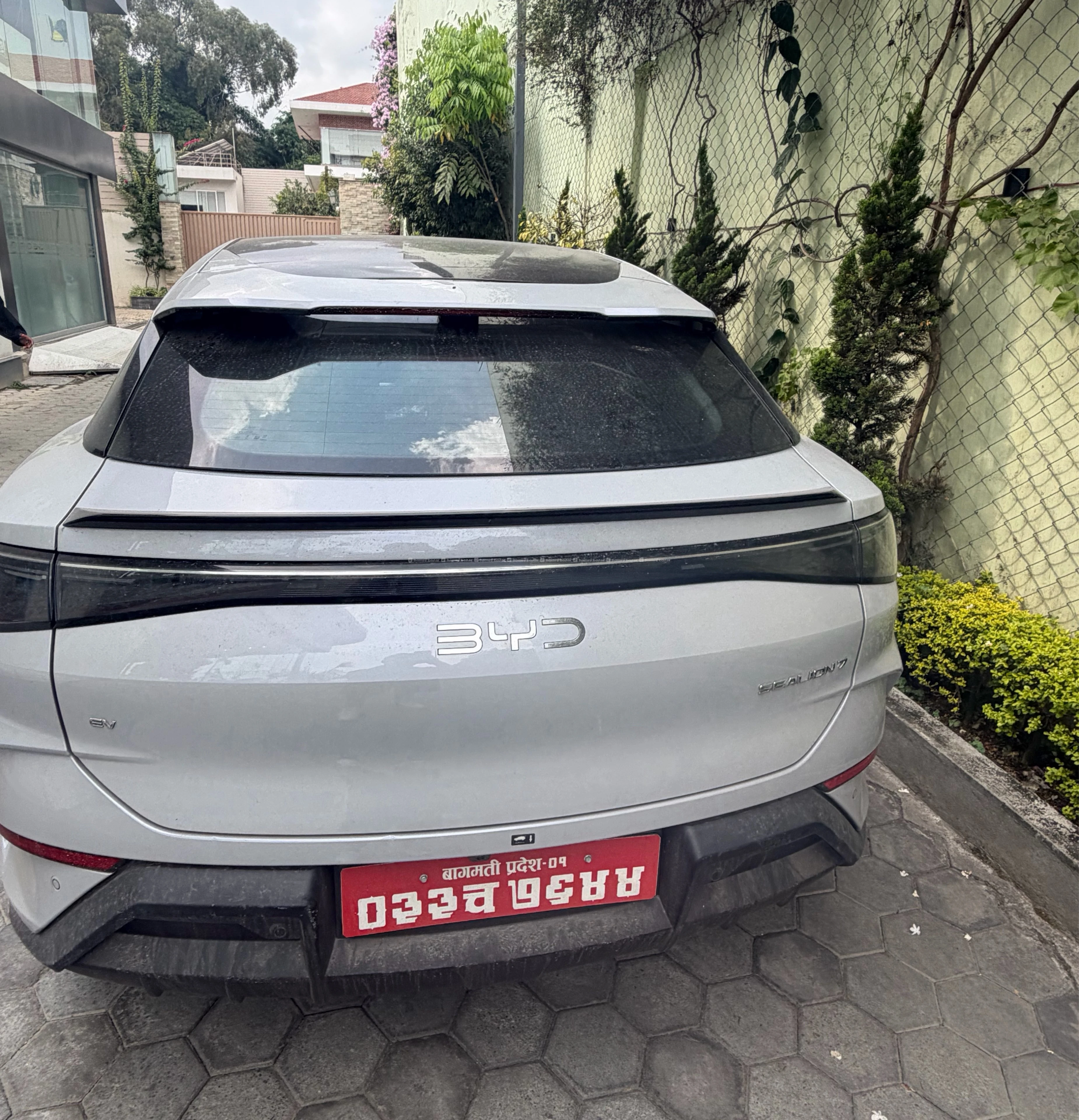 BYD SEALION 7 4