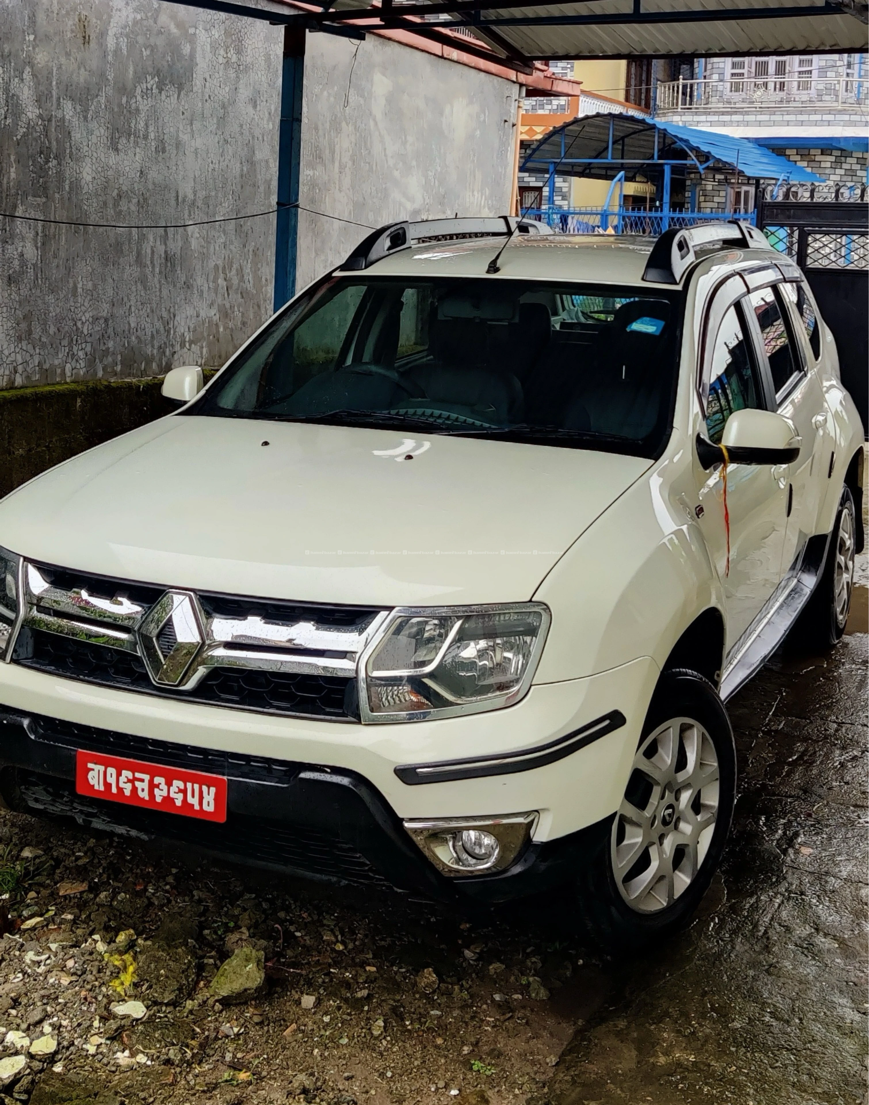Renault Duster SUV 3
